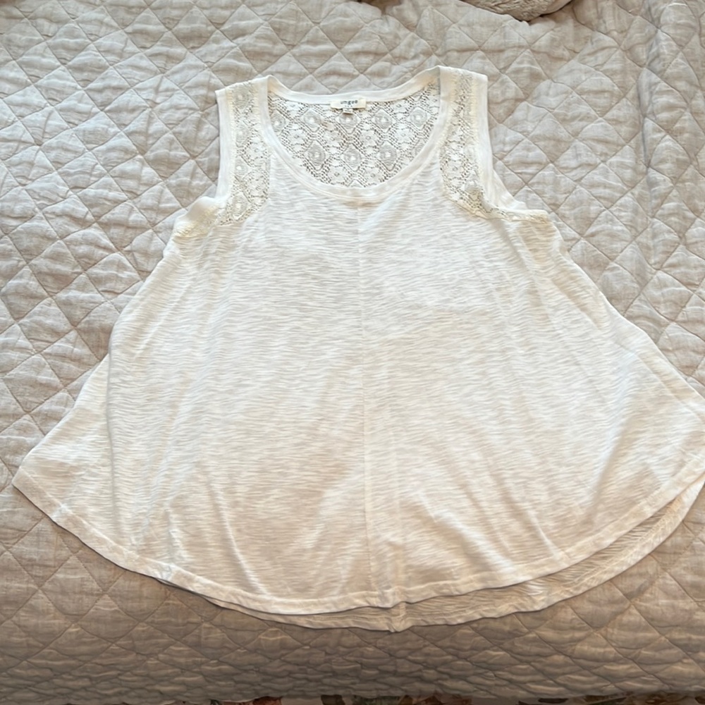 Umgee white tank top